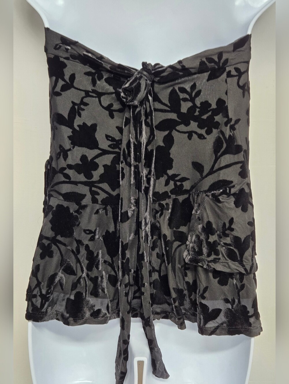 Forever 21 Black Babydoll Sttapless Top S Tie Zipper Back Tiered Floral Velvet - Picture 4 of 6